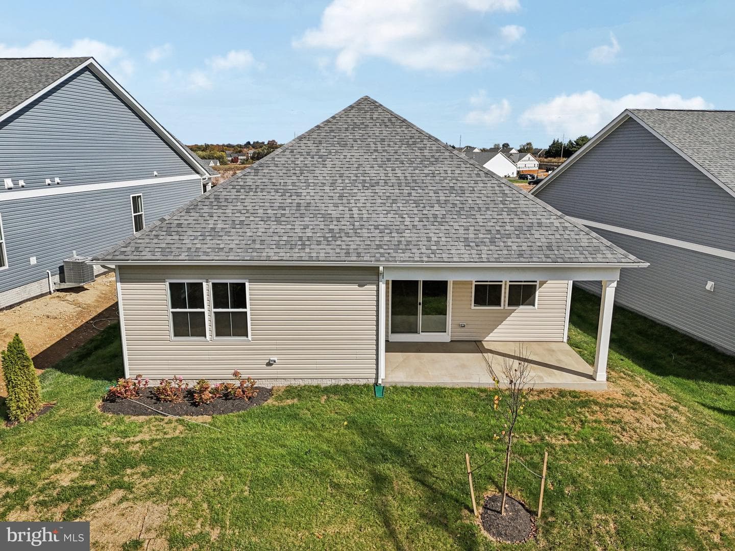239 Hydrangea Way photo 35