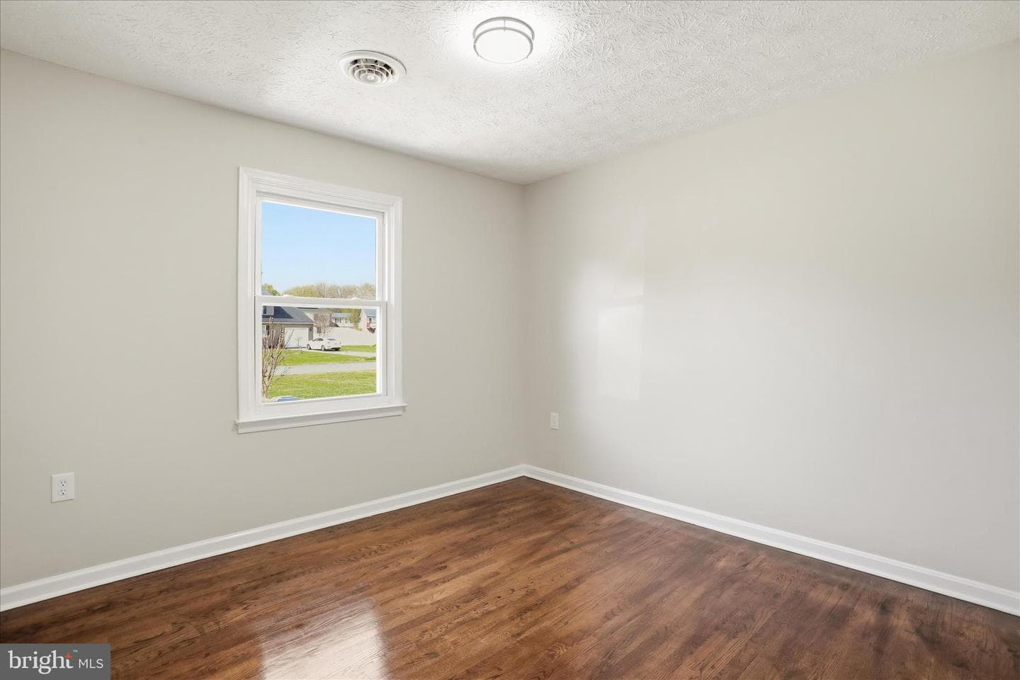 306 Tanager Drive photo 11