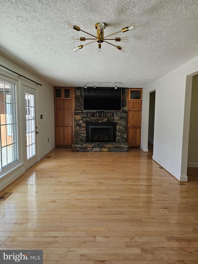 274 Woodside Lane photo 12