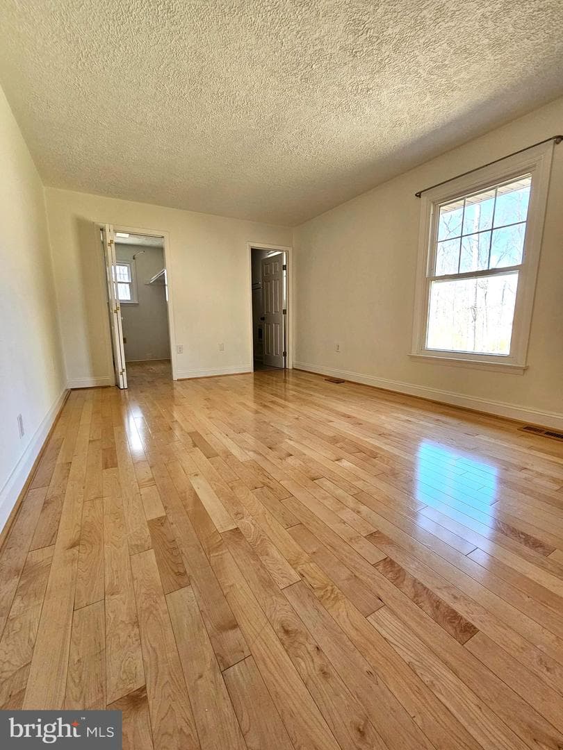 274 Woodside Lane photo 15