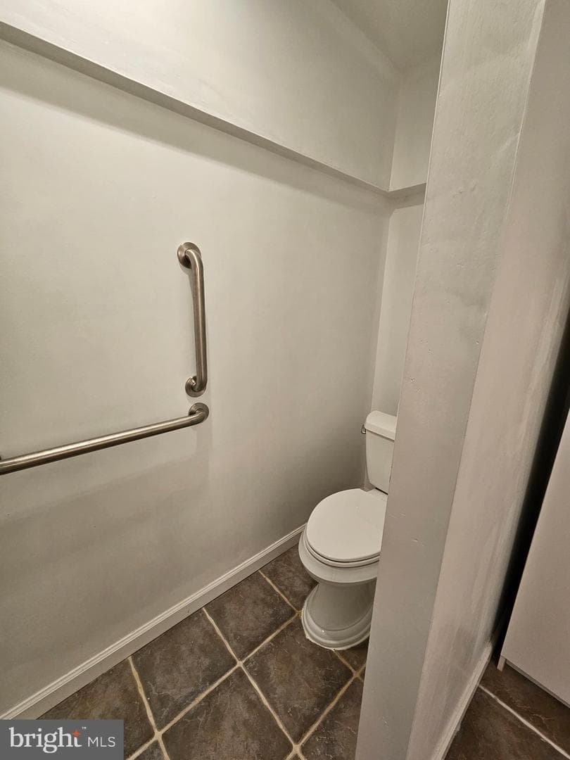 274 Woodside Lane photo 39