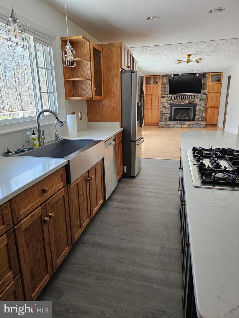 274 Woodside Lane photo 8