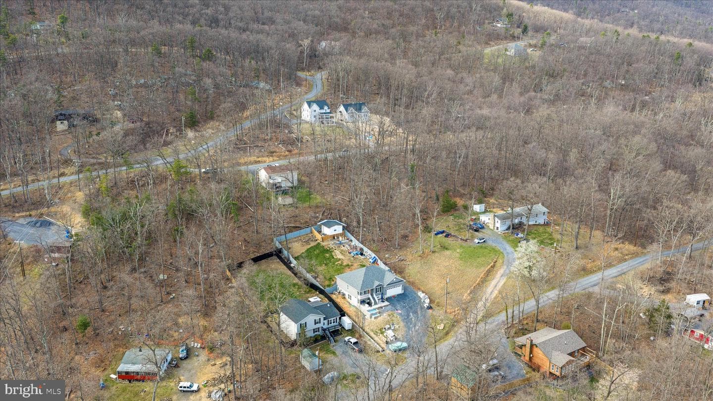 109 Huron Trail photo 42