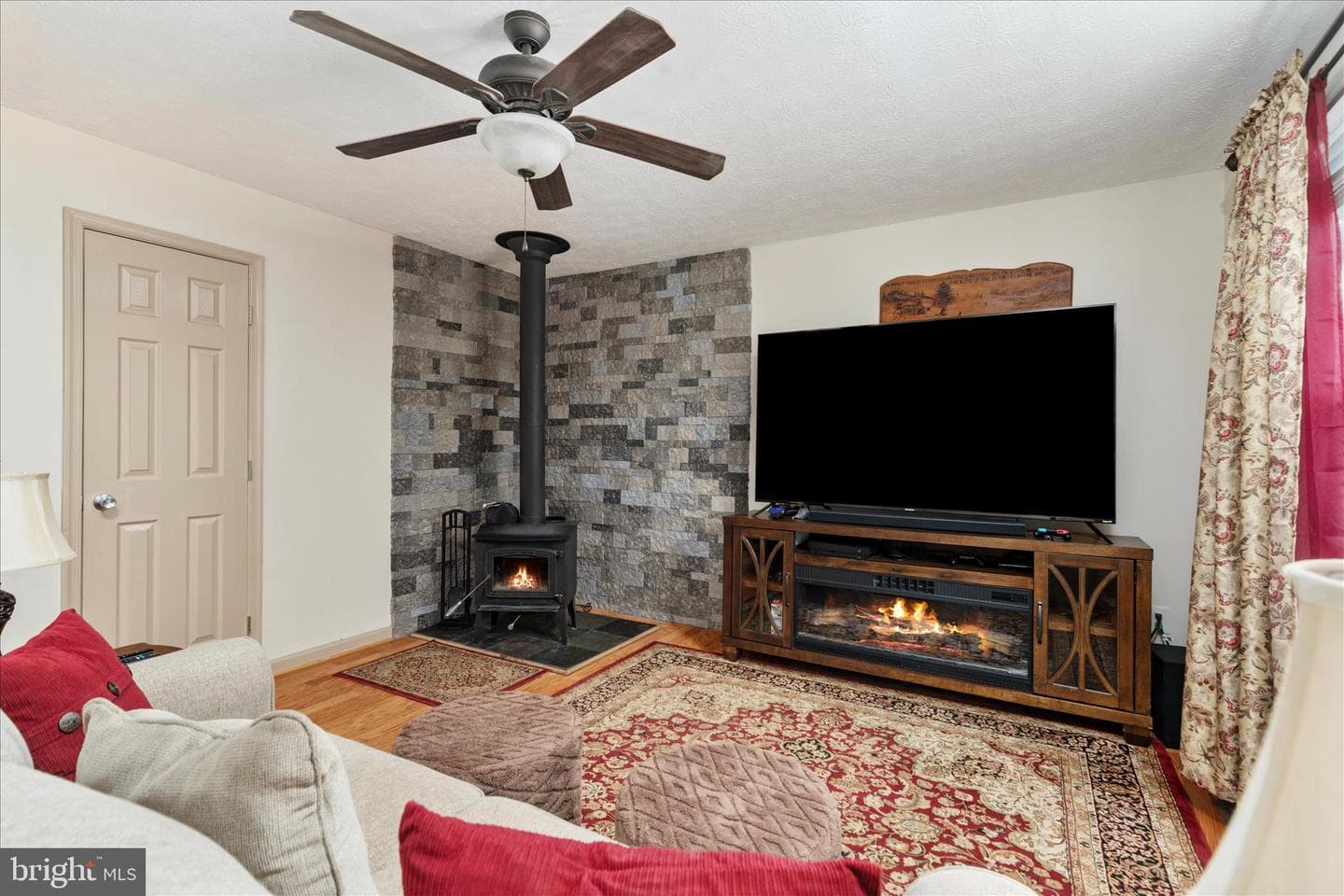 109 Huron Trail photo 7