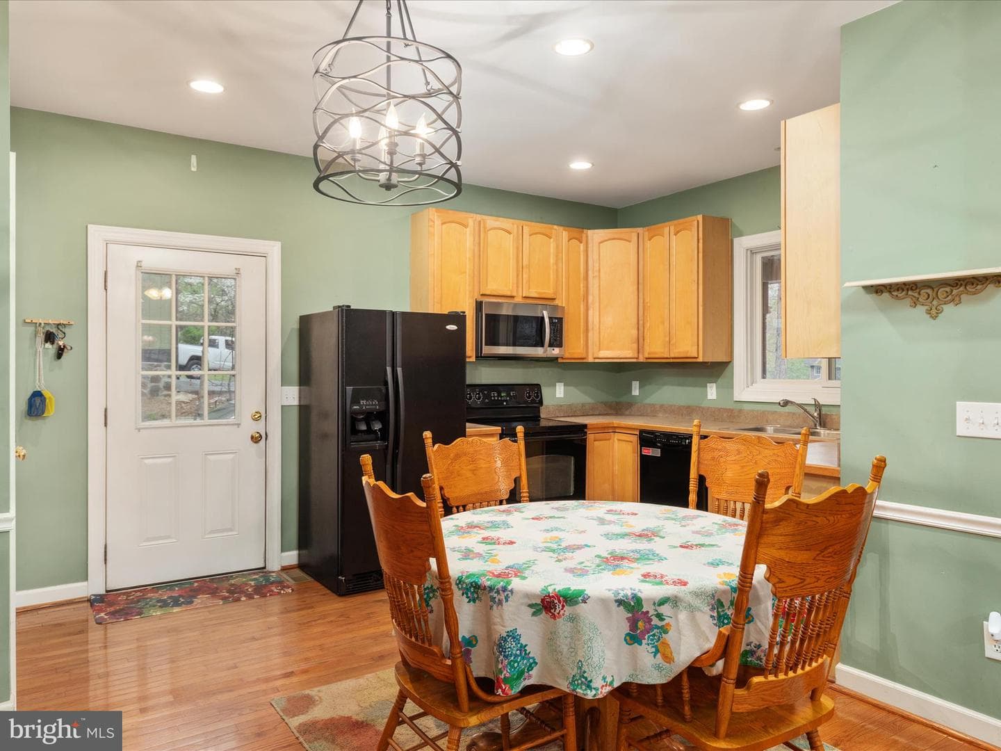 1304 Lakeview Drive photo 12