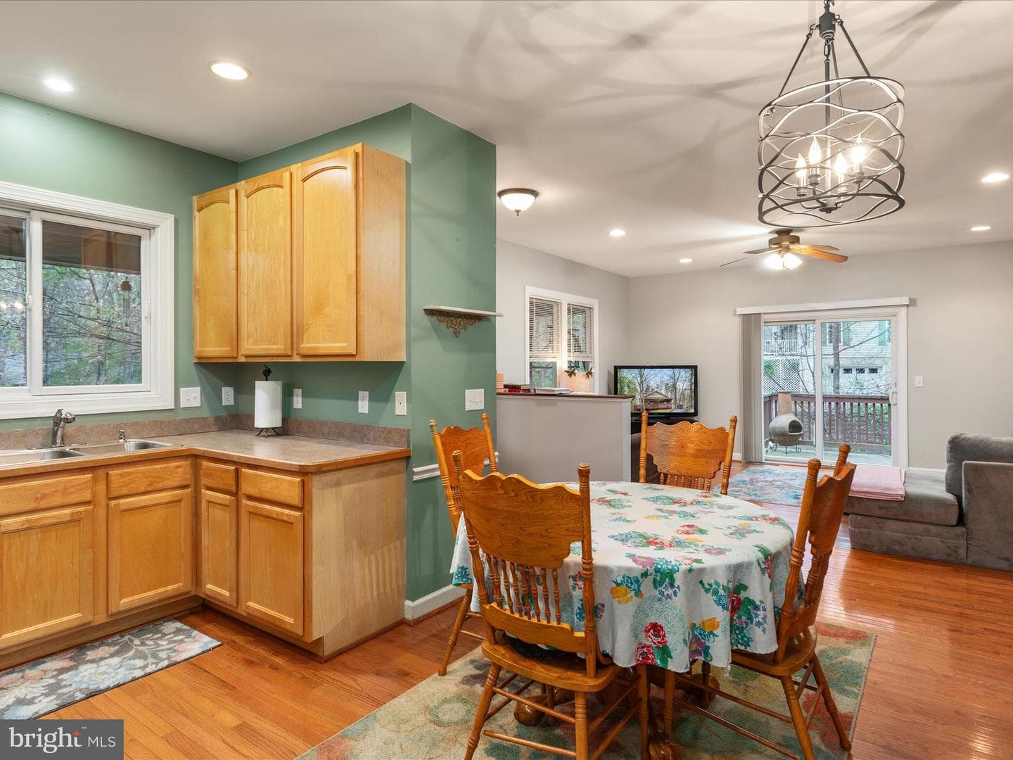 1304 Lakeview Drive photo 14
