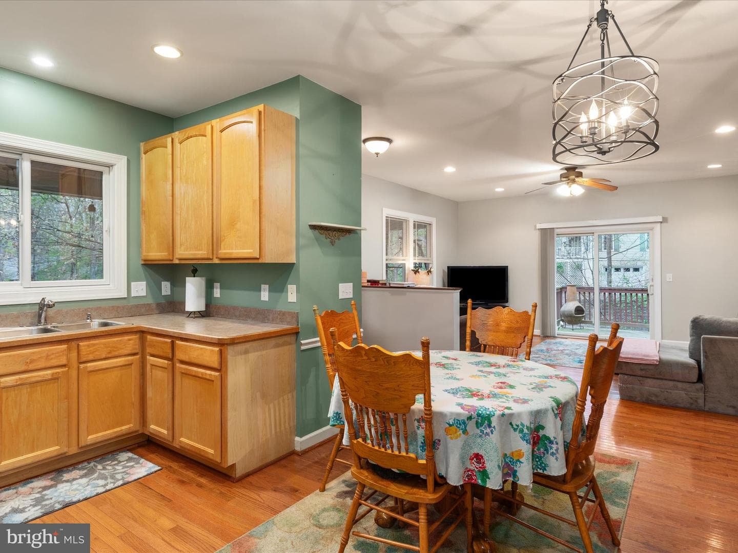 1304 Lakeview Drive photo 15