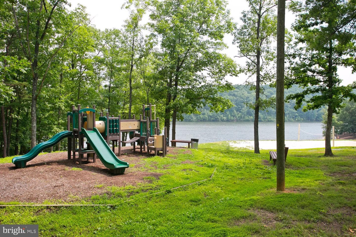1304 Lakeview Drive photo 35