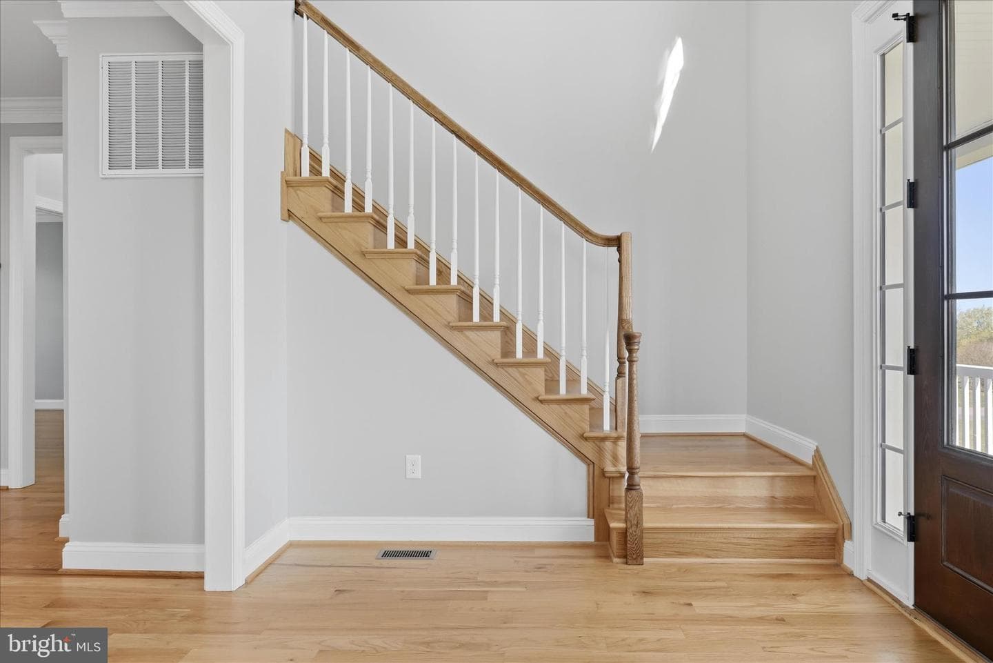 325 Dehaven Drive photo 35