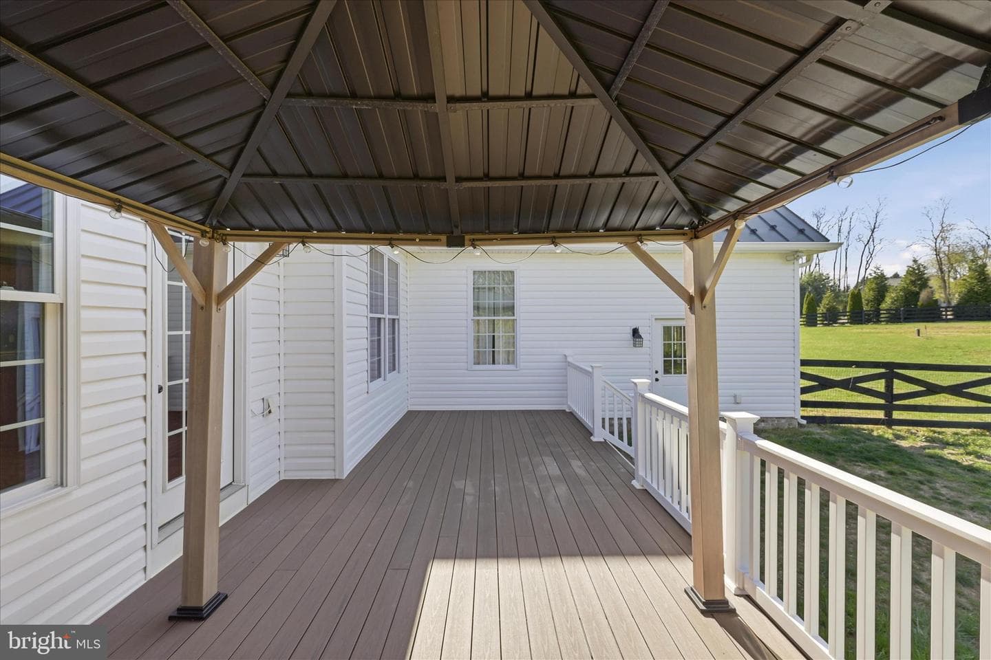 325 Dehaven Drive photo 64