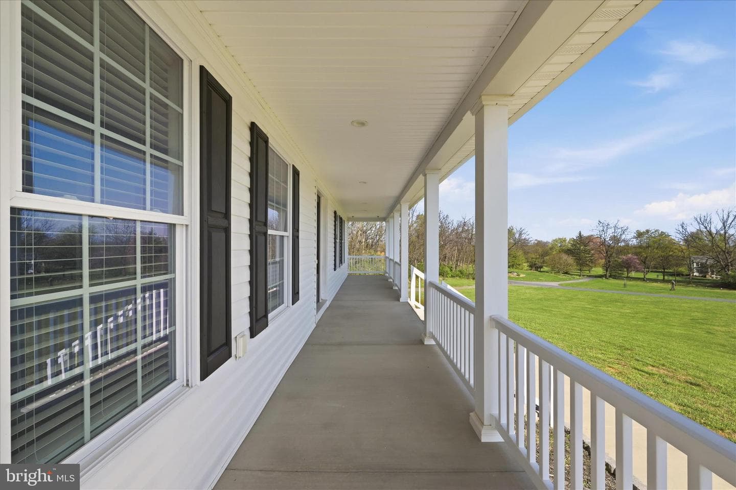 325 Dehaven Drive photo 8