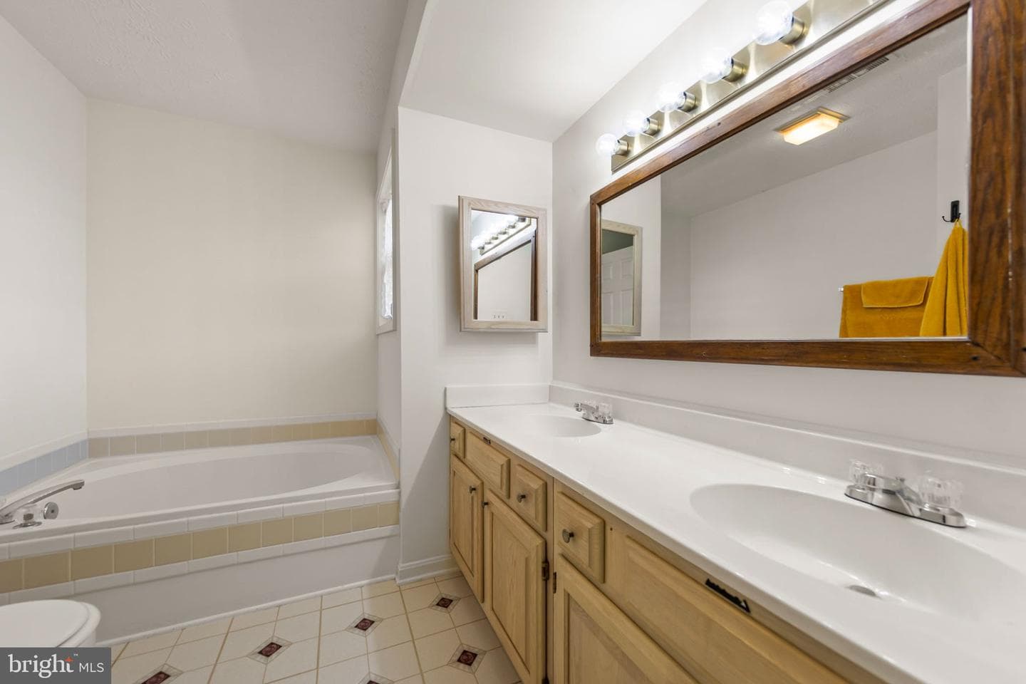106 Greenwood Court photo 26