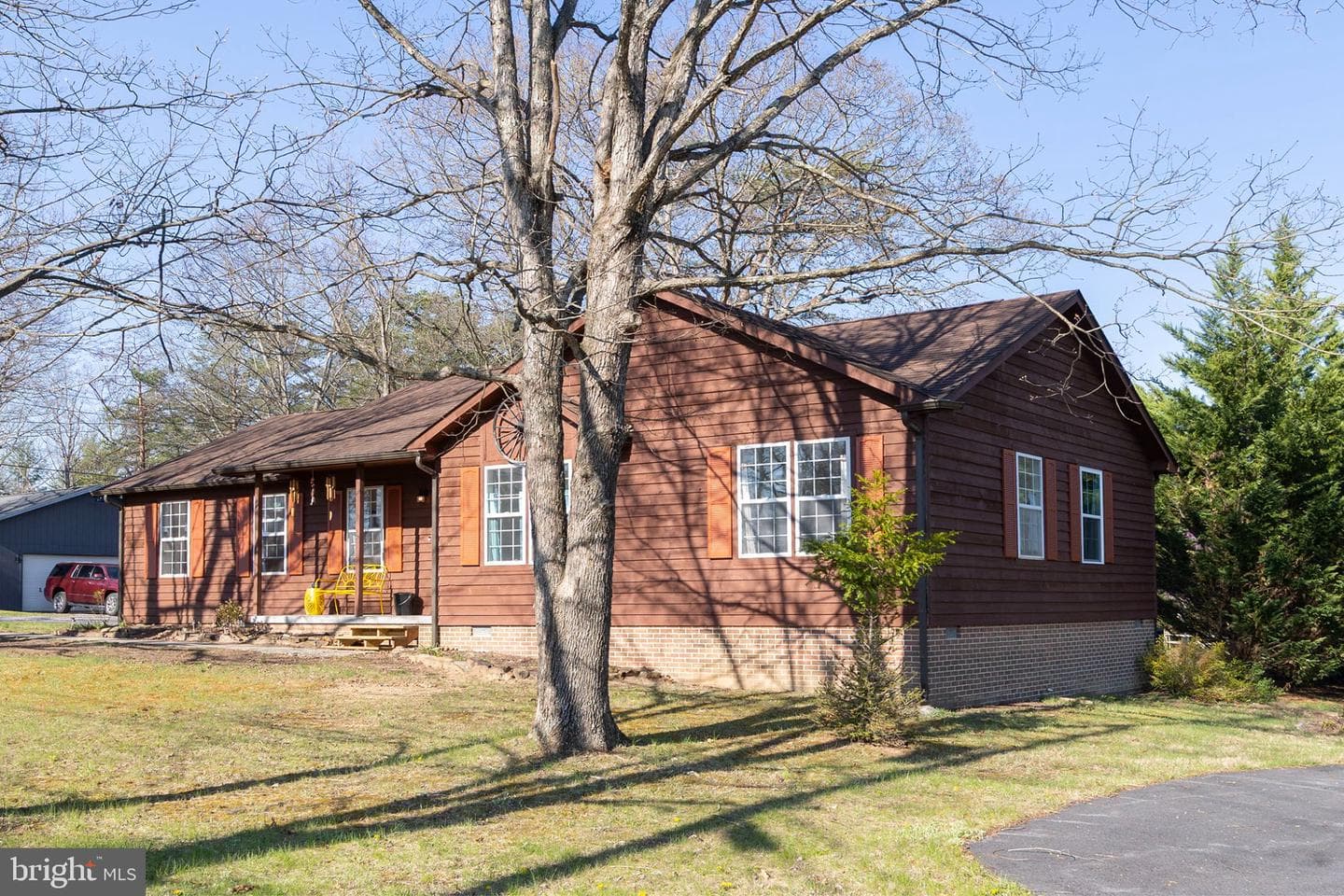106 Greenwood Court photo 3