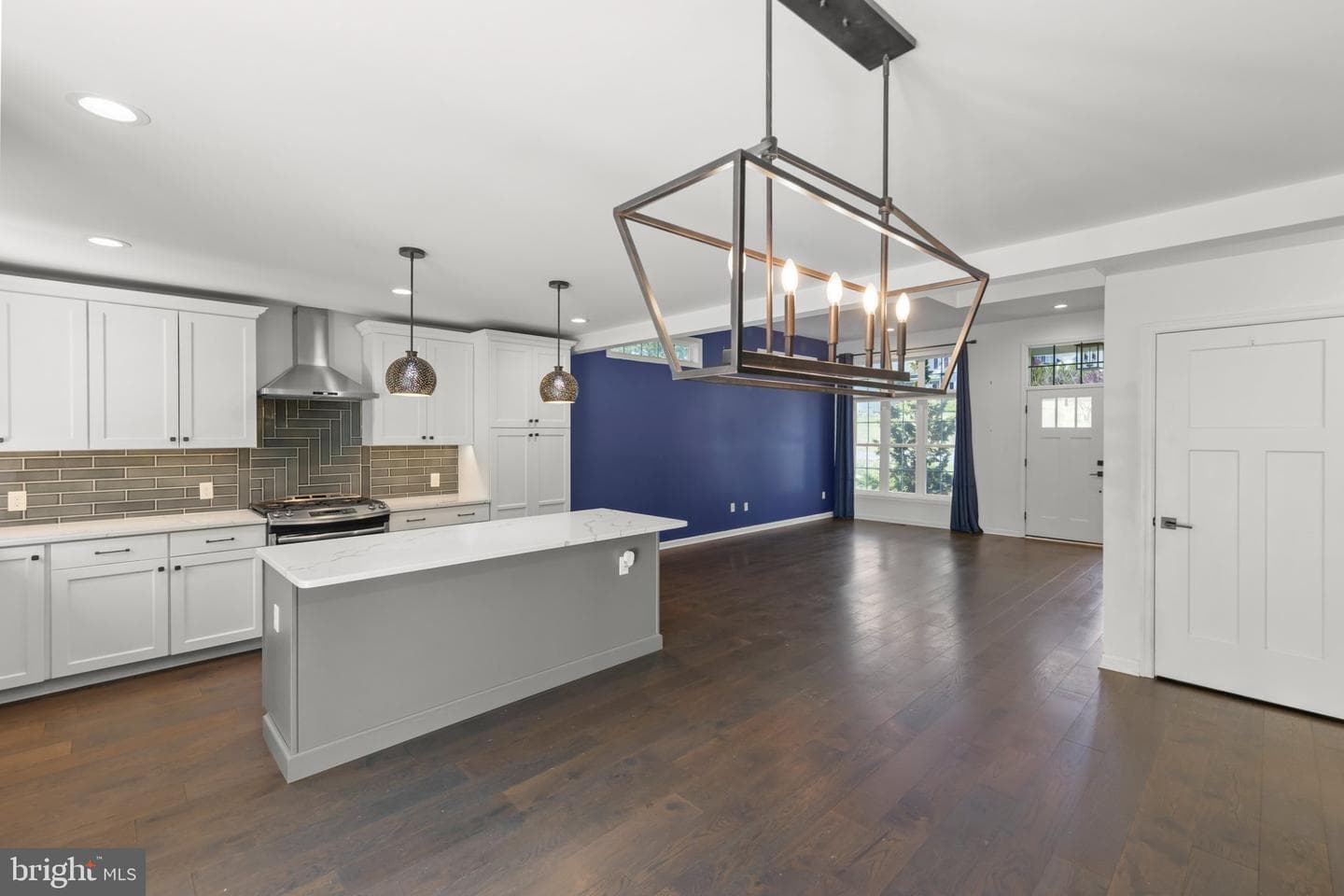 112 Colonial Drive photo 12