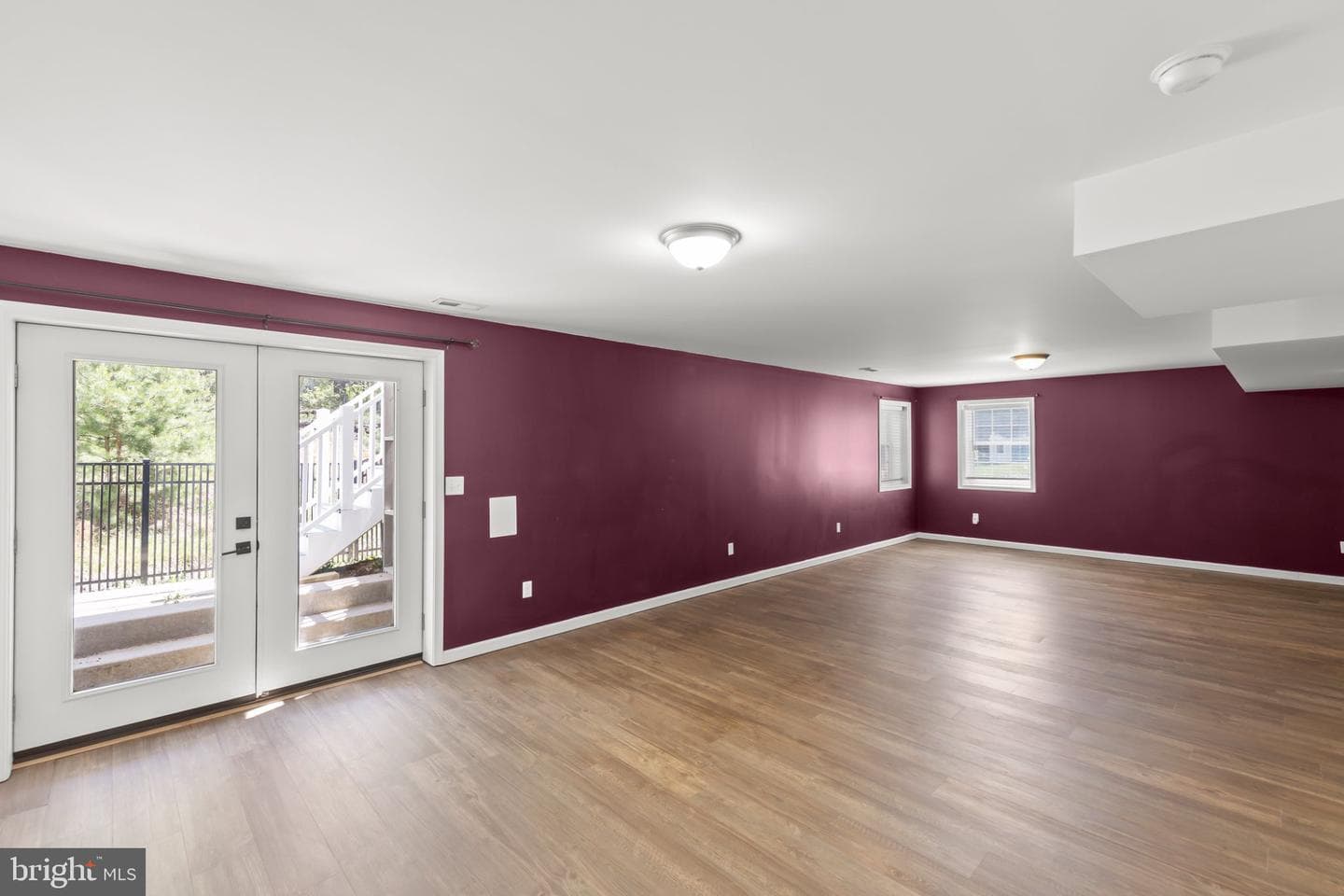 112 Colonial Drive photo 25