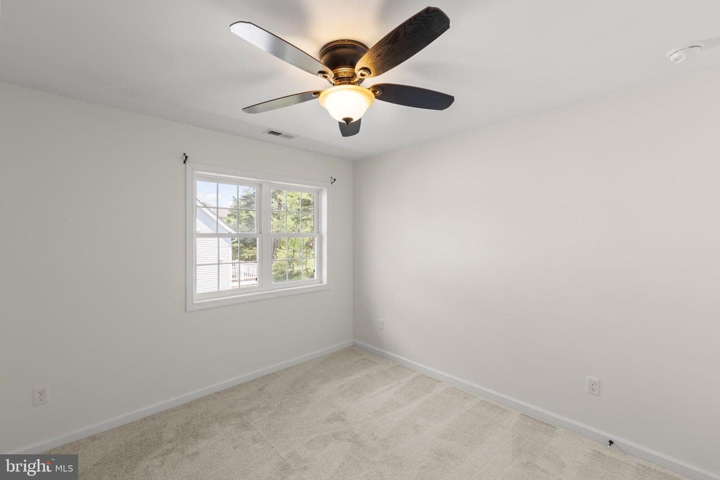 112 Colonial Drive photo 28