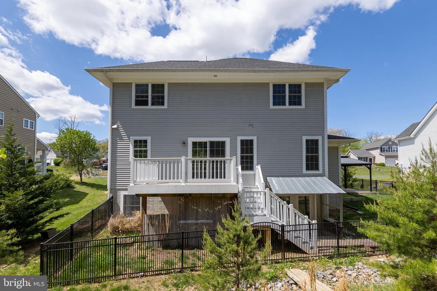 112 Colonial Drive photo 42