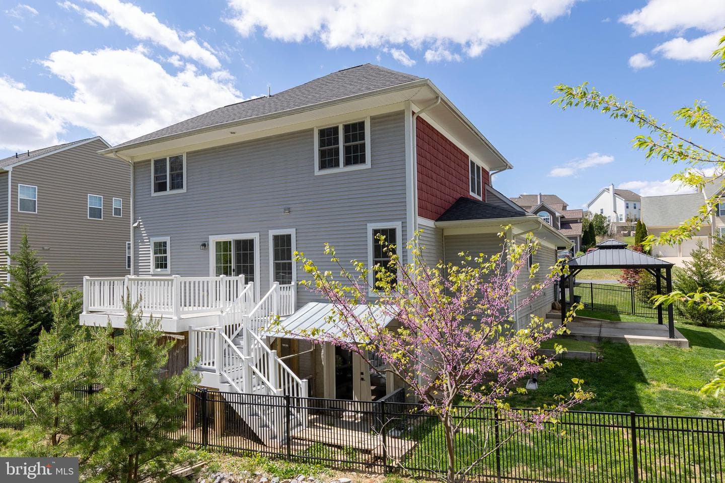 112 Colonial Drive photo 43
