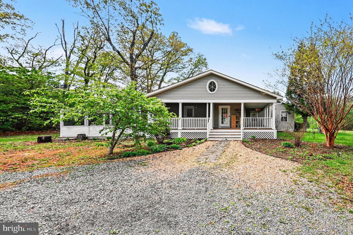 1564 Perry Road photo 3