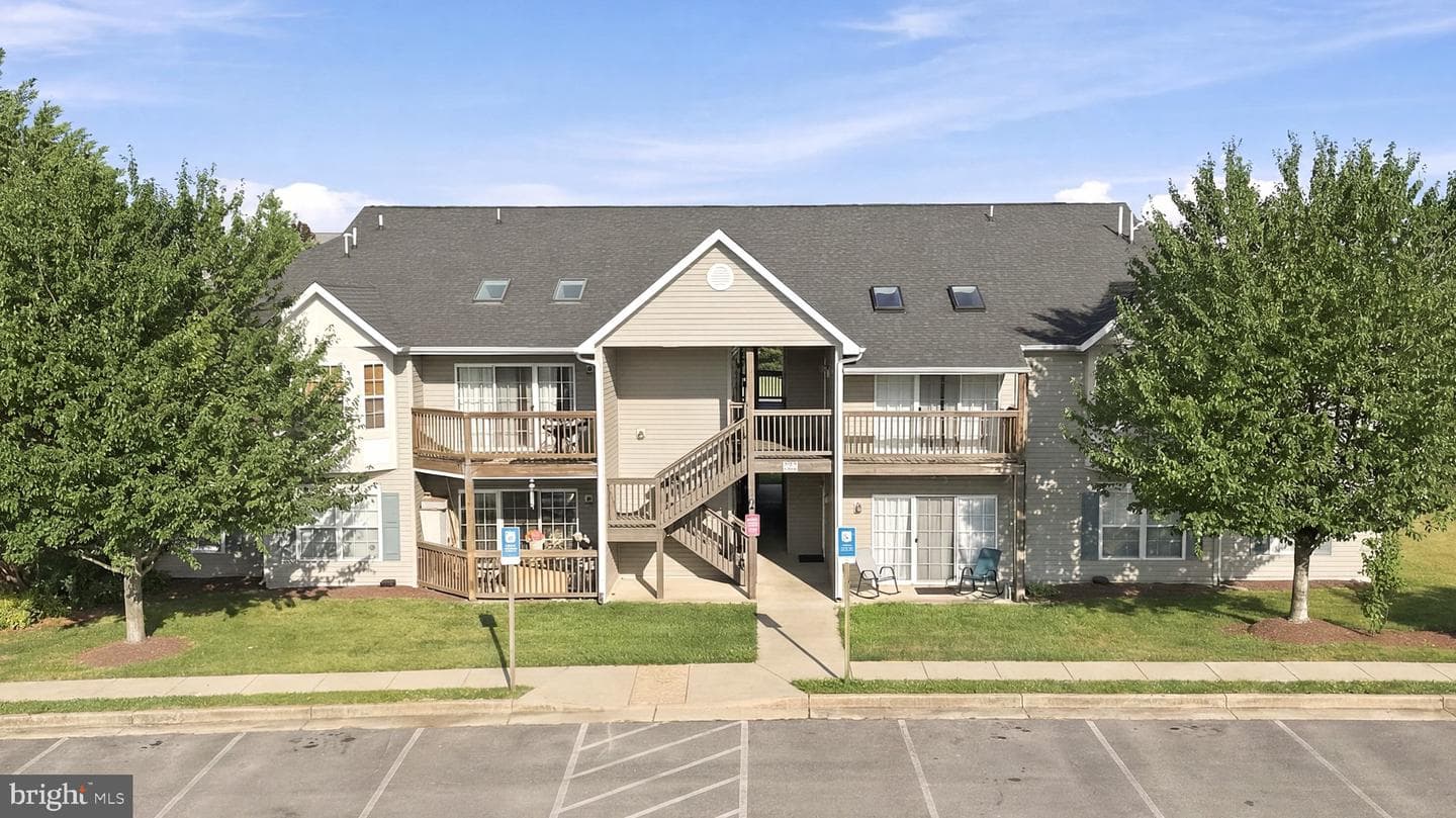 121 Brookland Court #8 photo 21