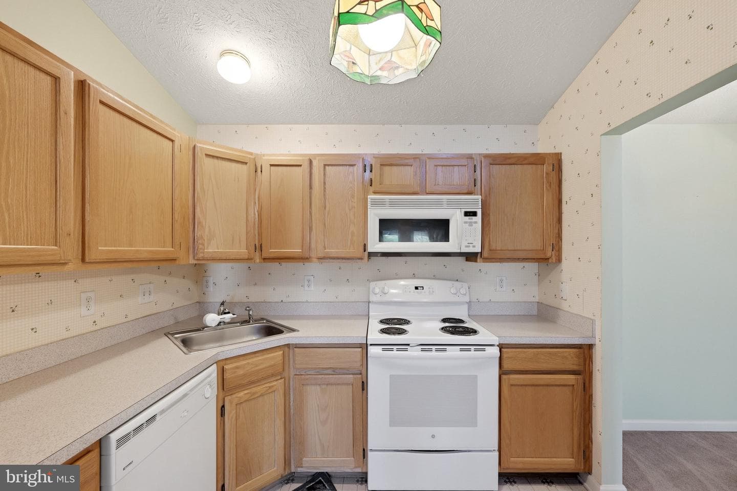 121 Brookland Court #8 photo 36