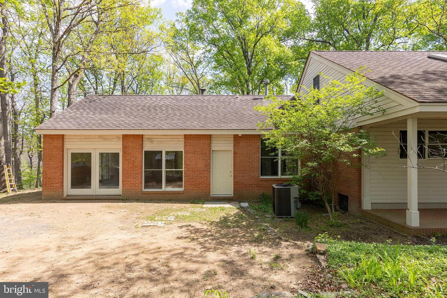 221 Settlers Lane photo 46