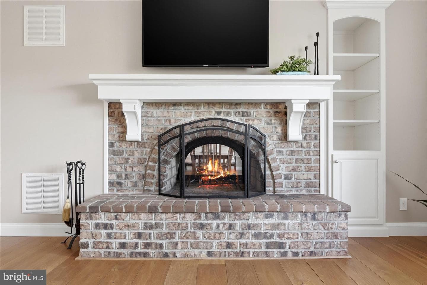 2230 Jones Road photo 13