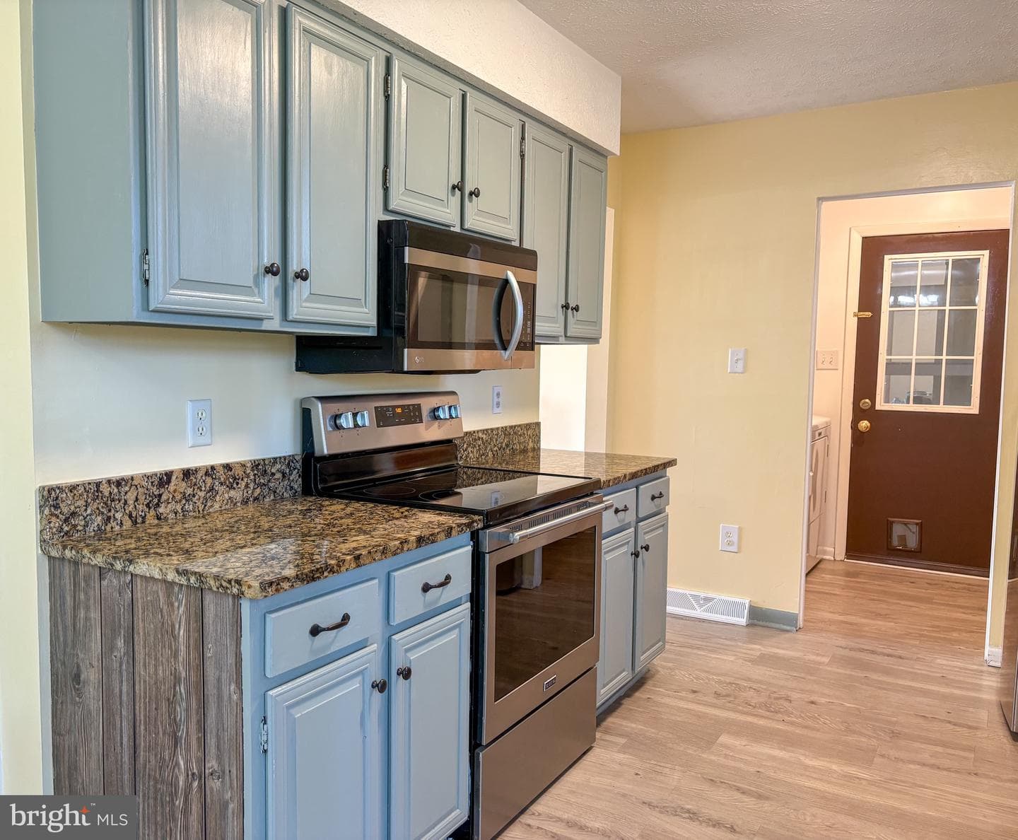 102 Carroll Drive photo 7