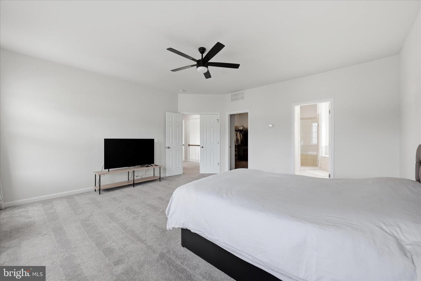 223 Dartmoor Drive photo 31