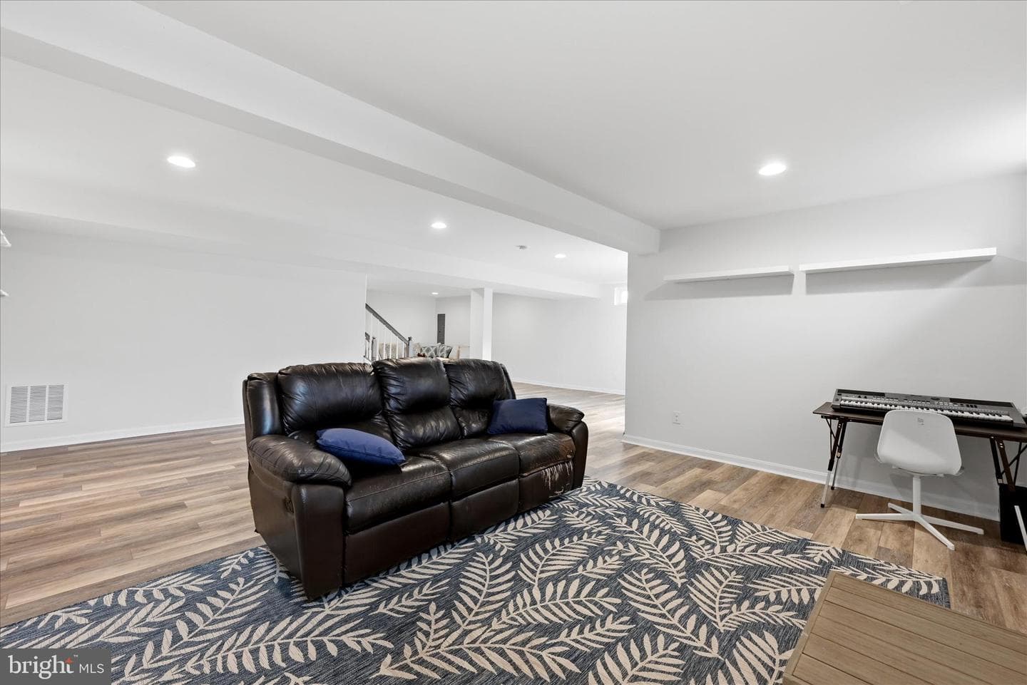 223 Dartmoor Drive photo 46