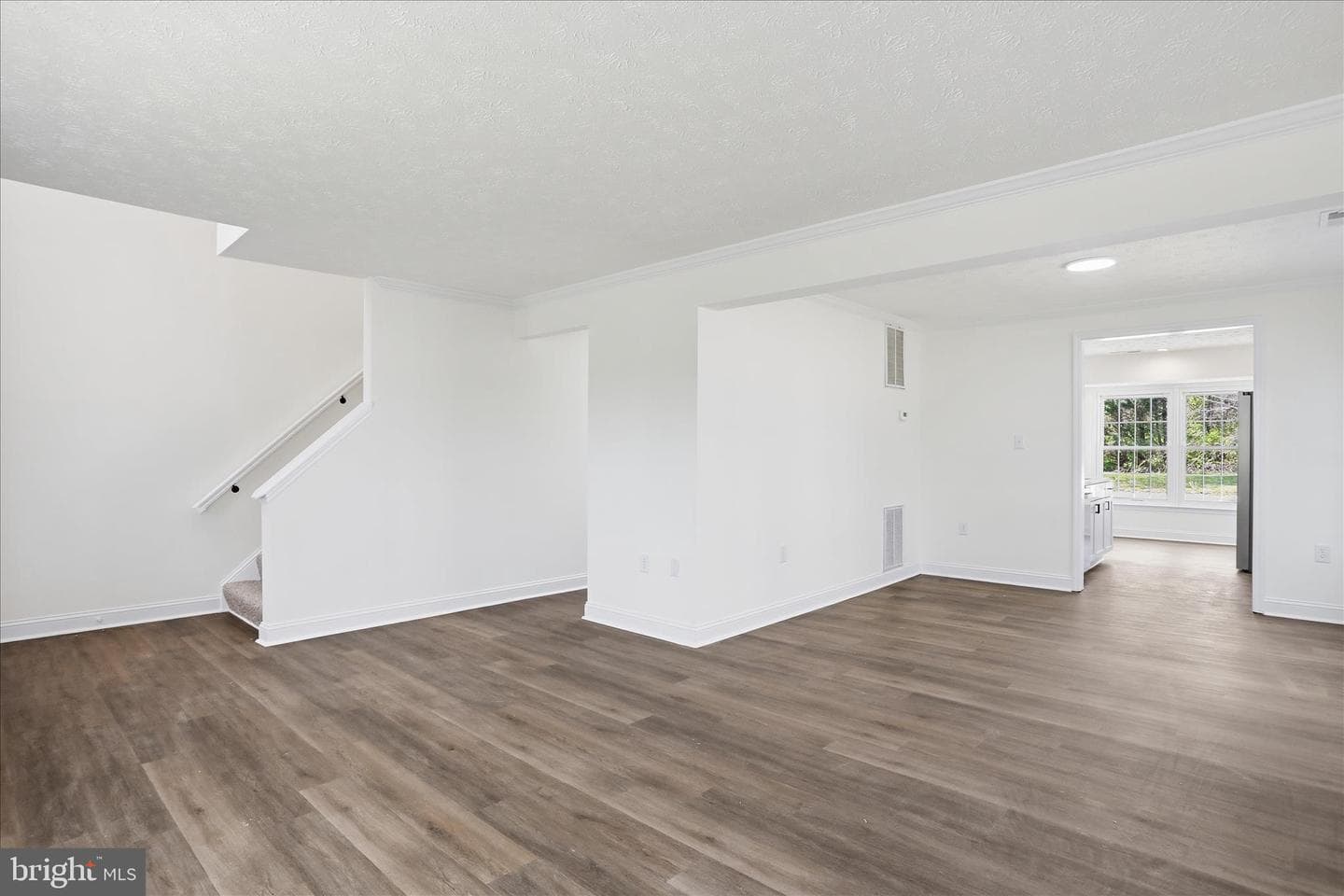 239 Nightingale Avenue photo 15