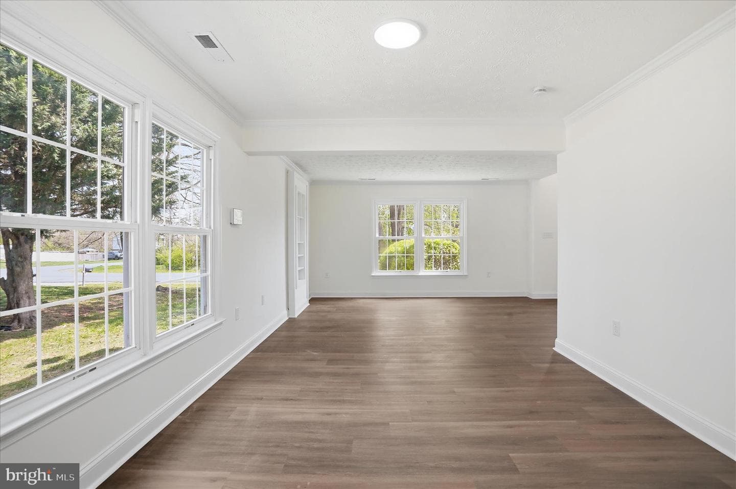 239 Nightingale Avenue photo 17