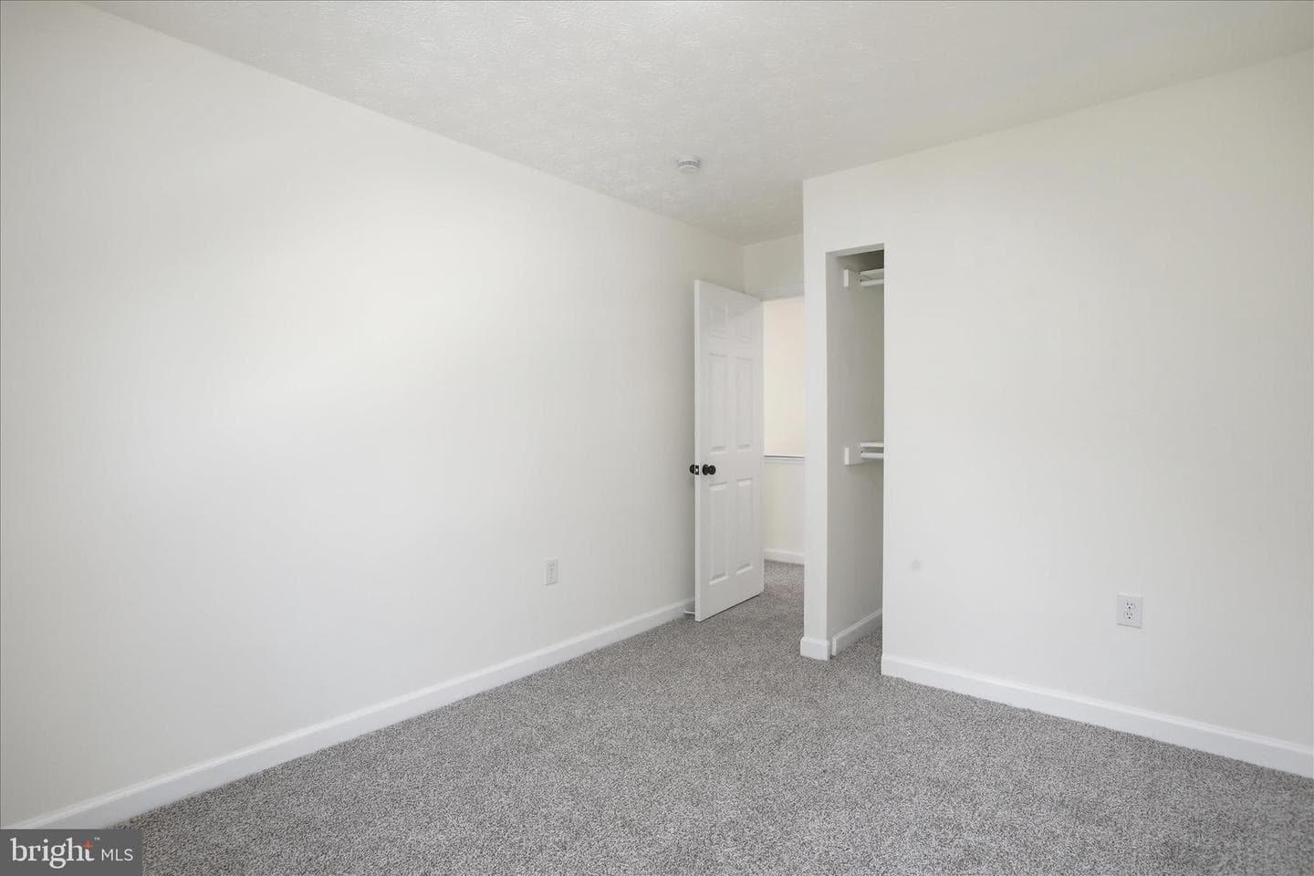 239 Nightingale Avenue photo 22