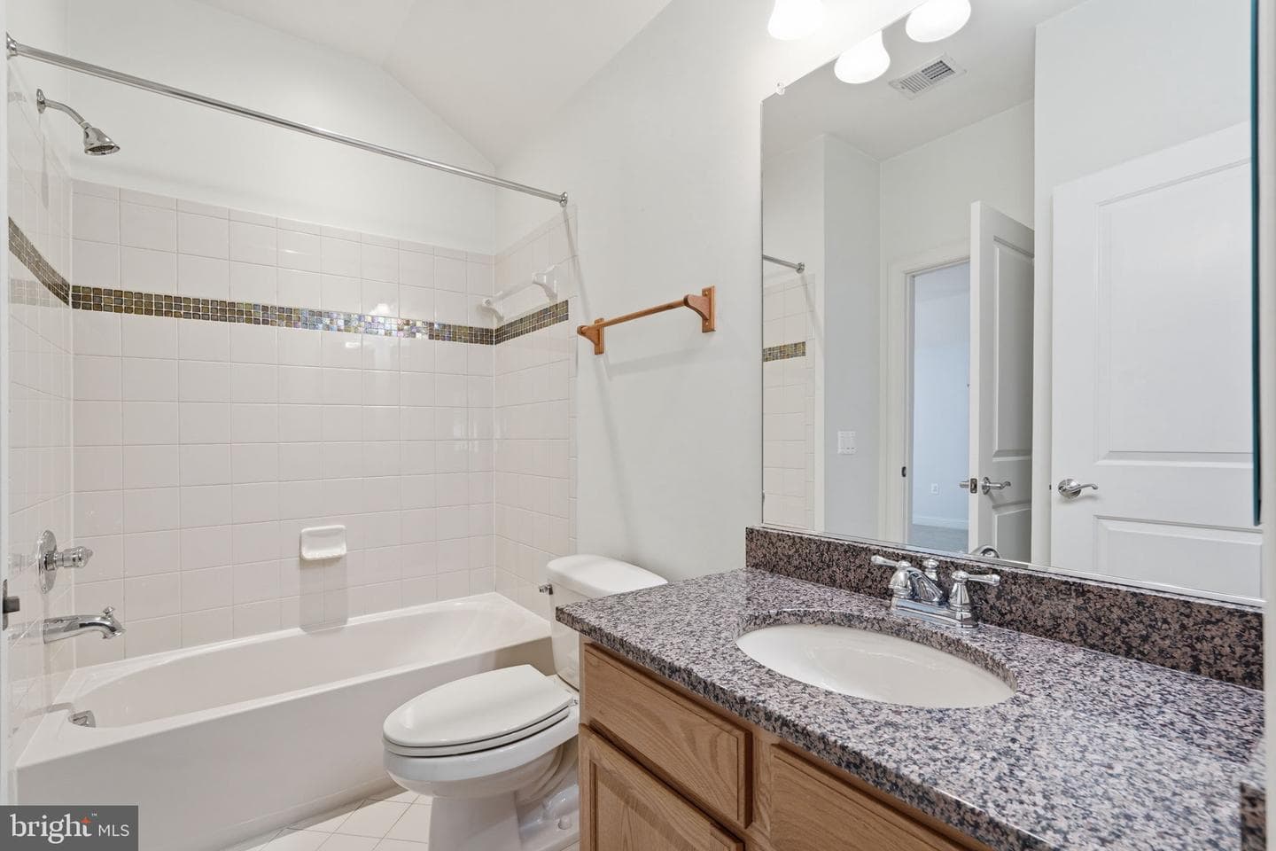 117 Harvester Drive photo 42