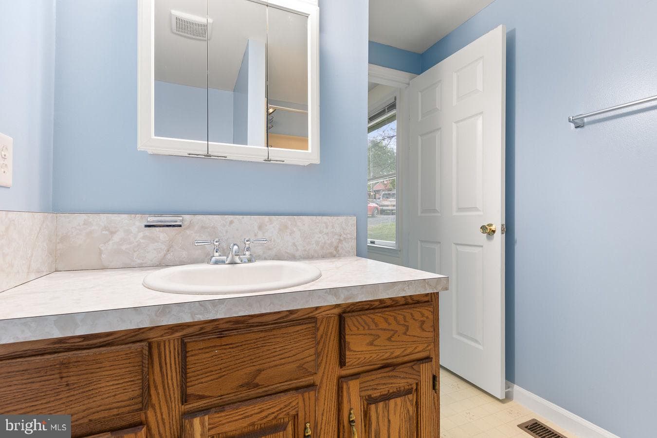 611 Manito Trail photo 21