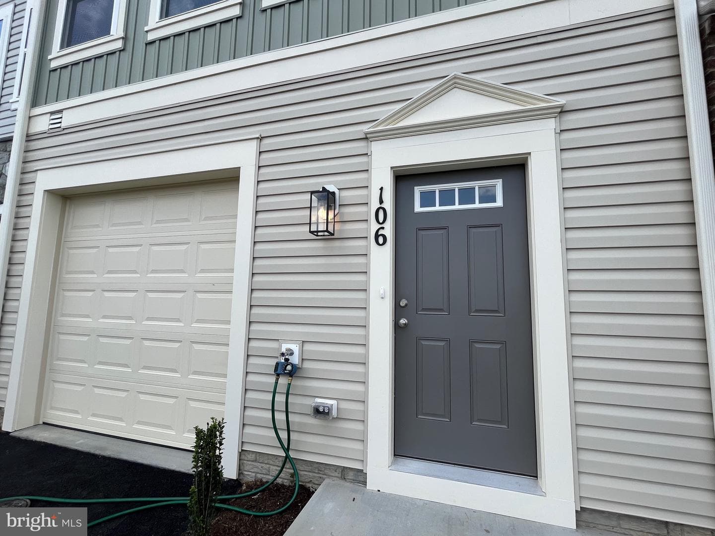 106 Swansong Place photo 3