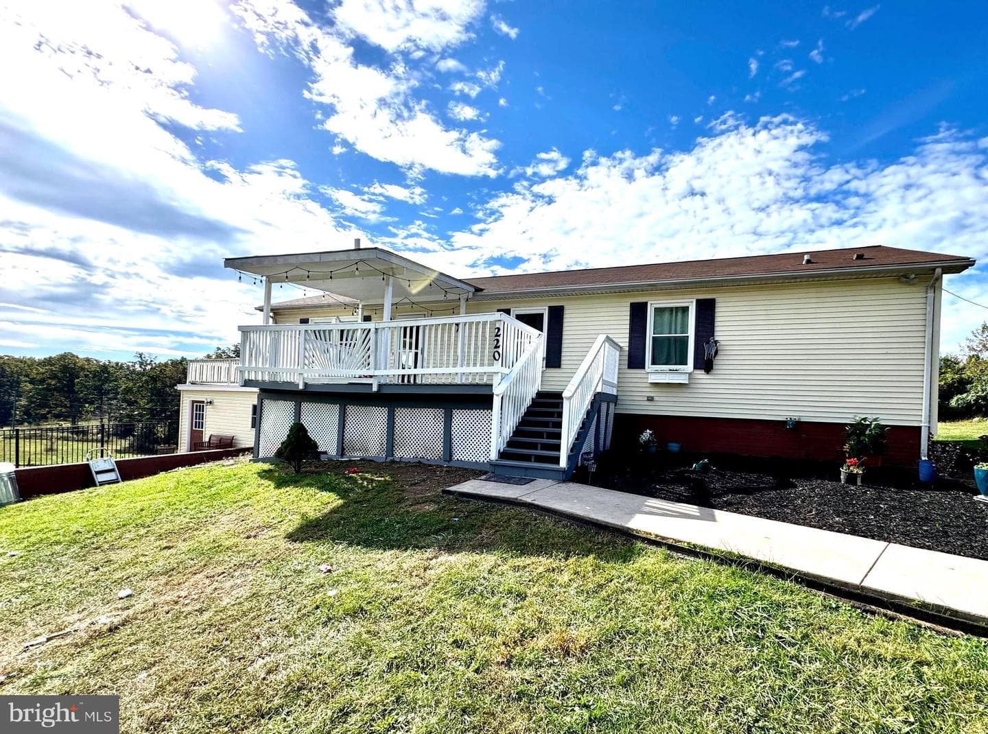 220 Snappy Lane, Winchester