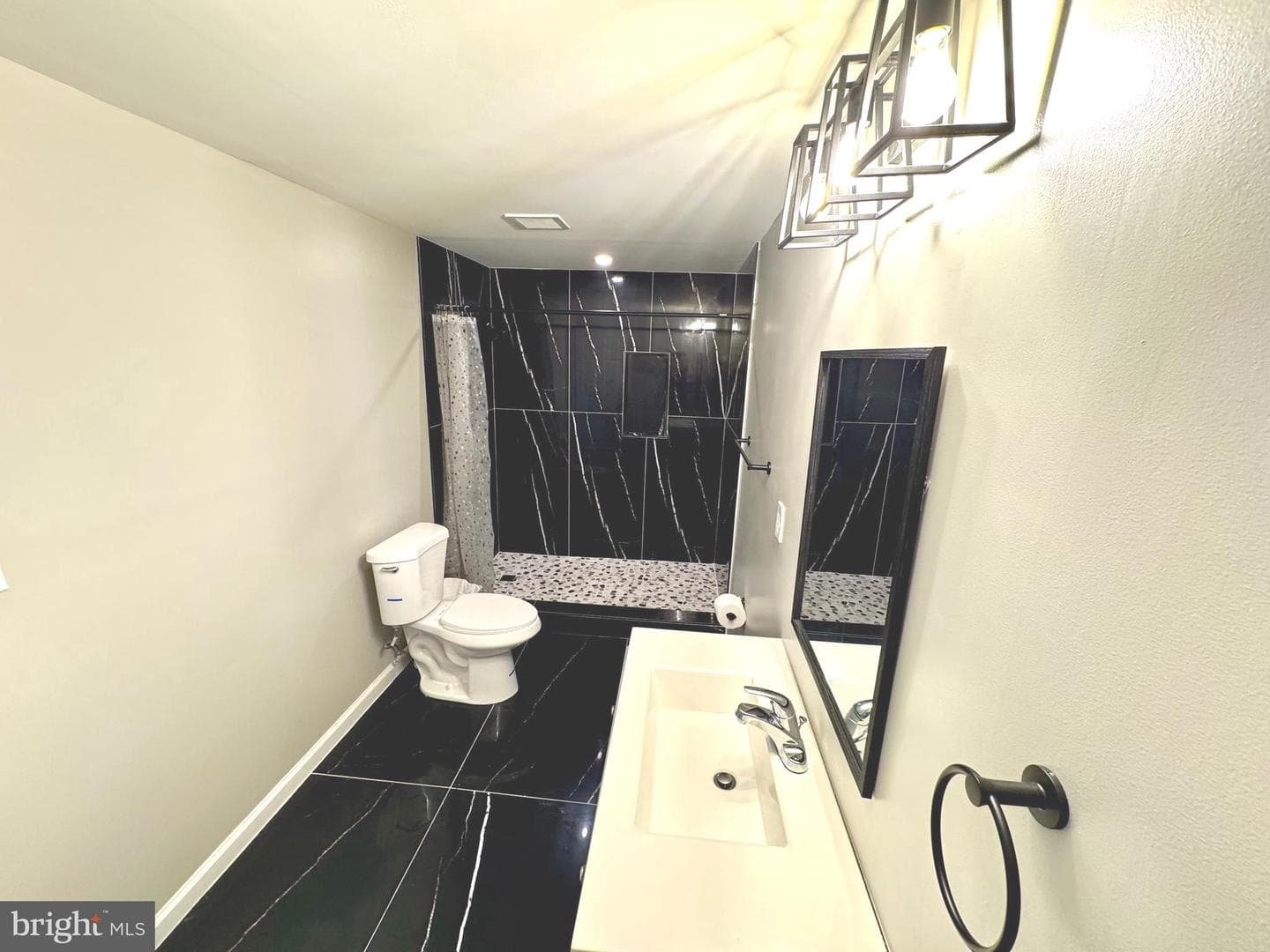 220 Snappy Lane photo 22