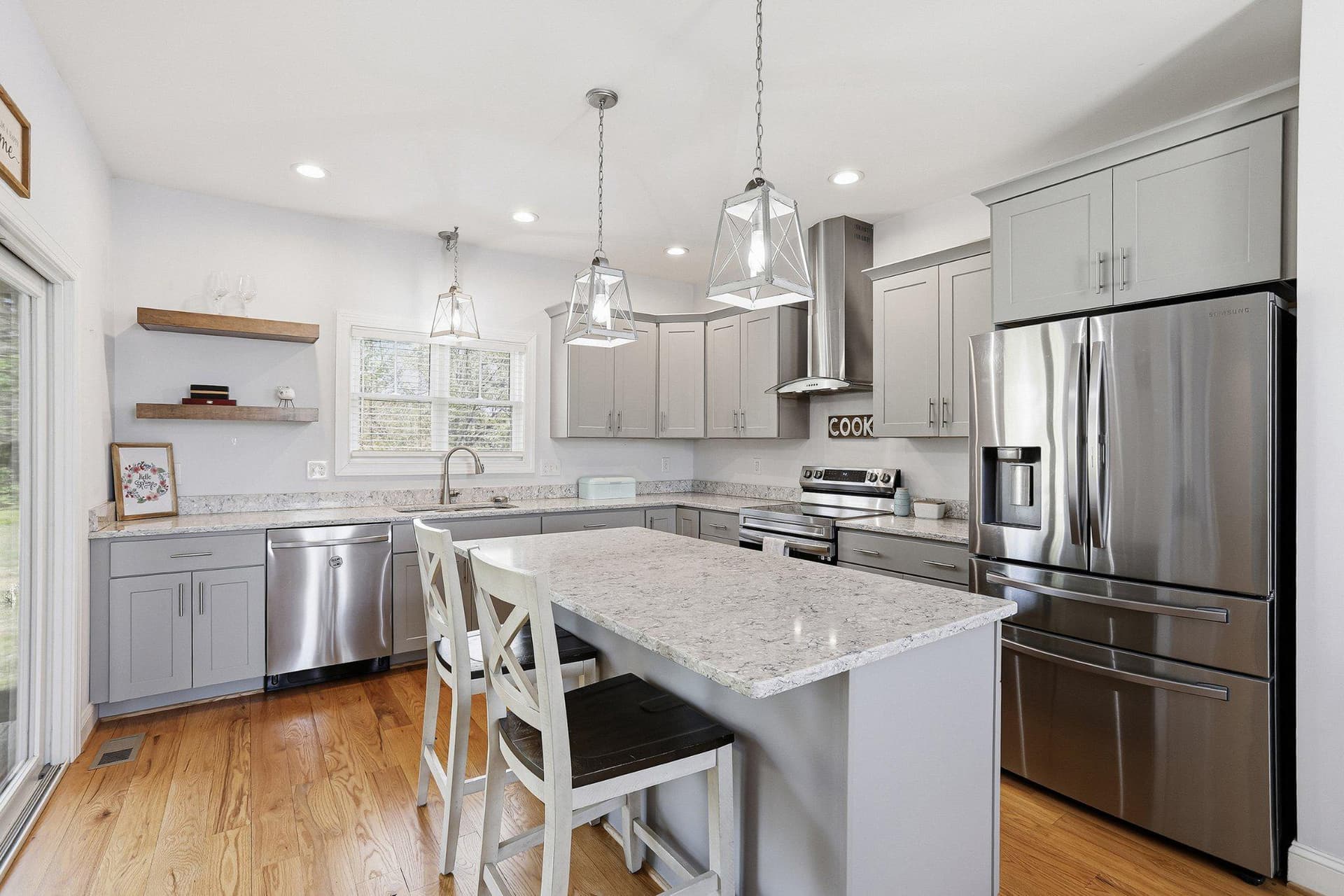 596 Welltown Road photo 3