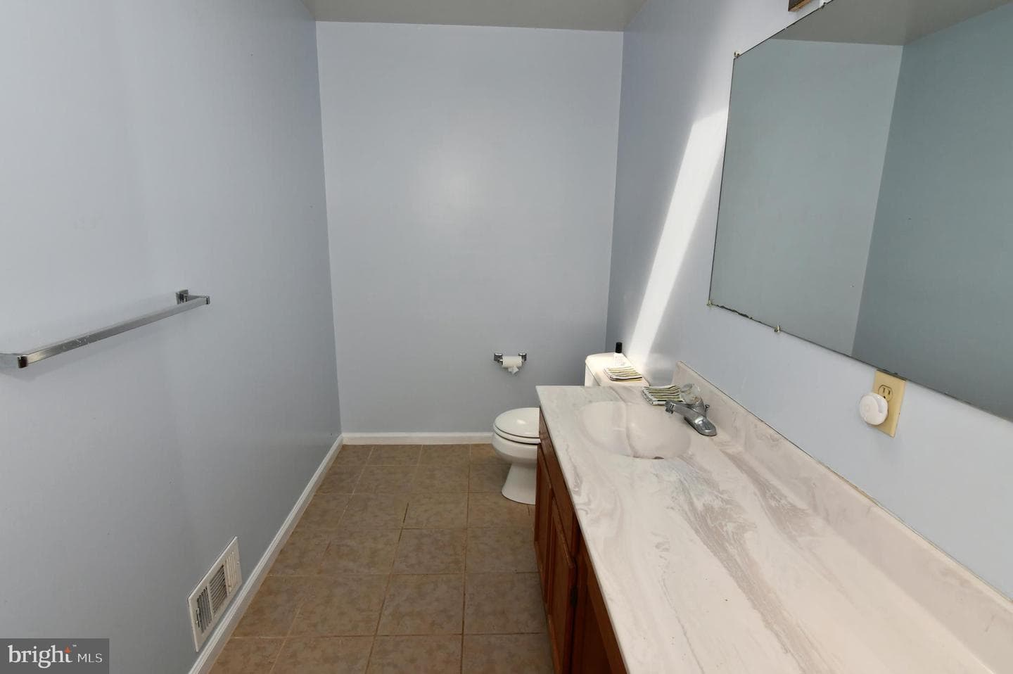 128 - 130 Dogwood Drive photo 46