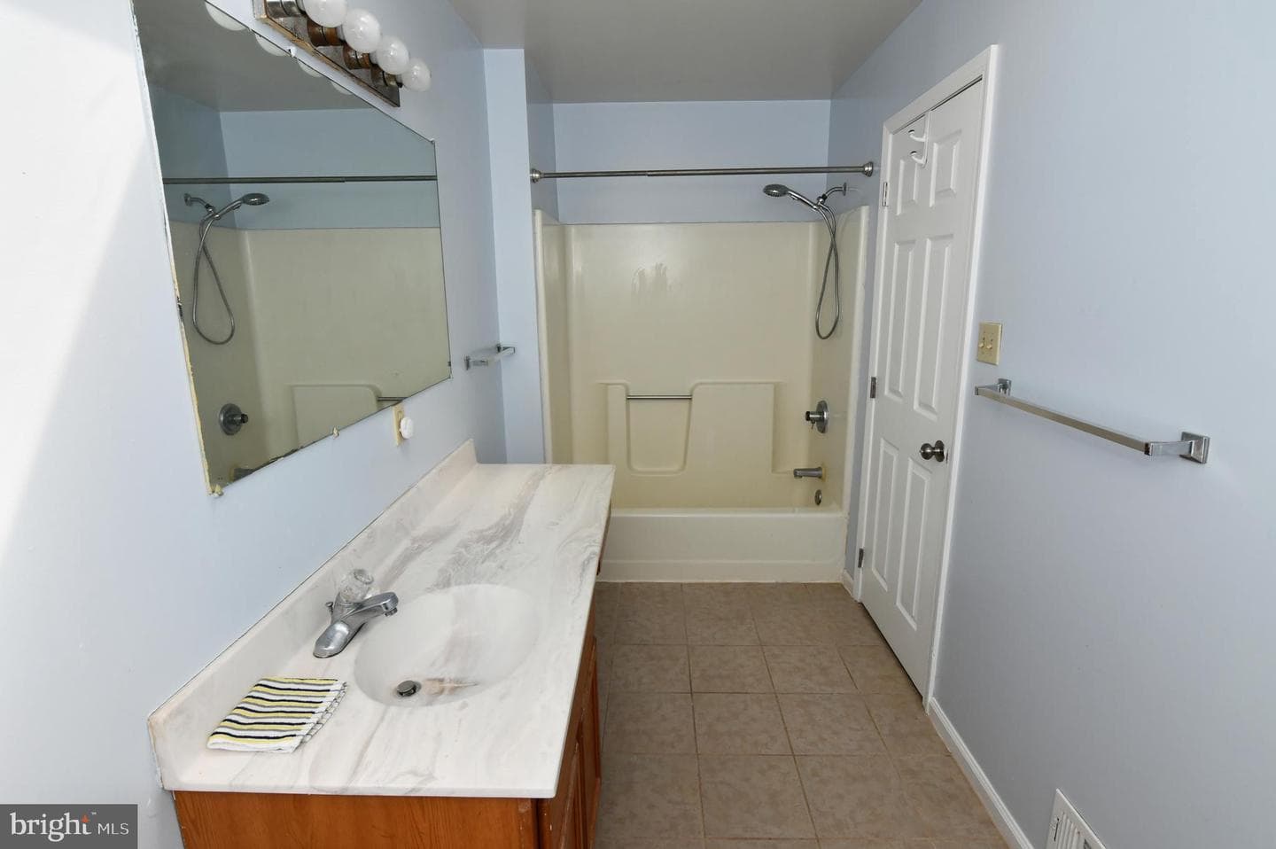 128 - 130 Dogwood Drive photo 47