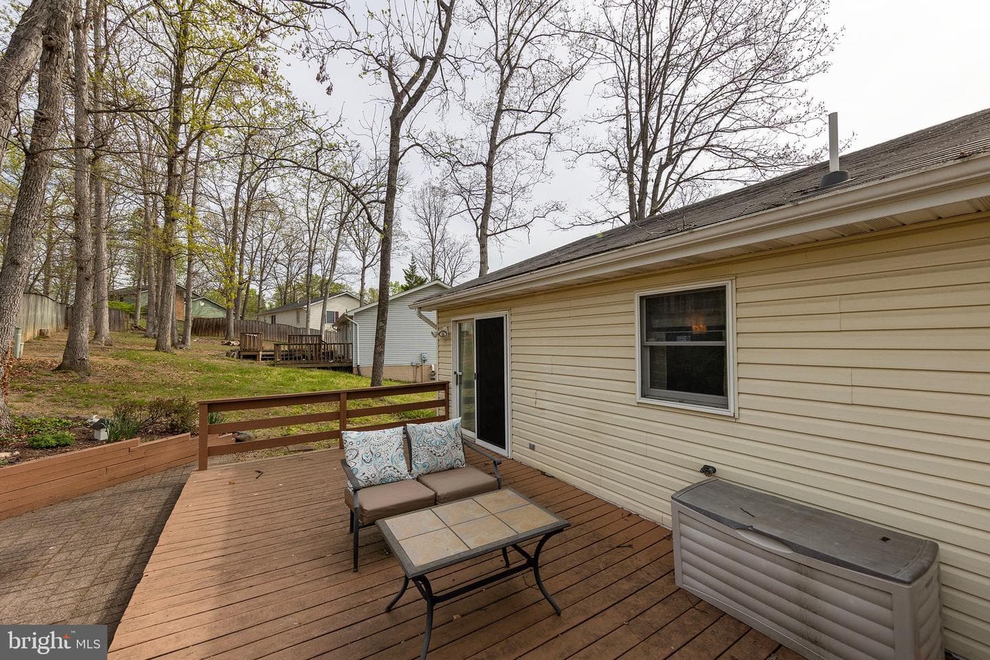 105 Lakewood photo 35