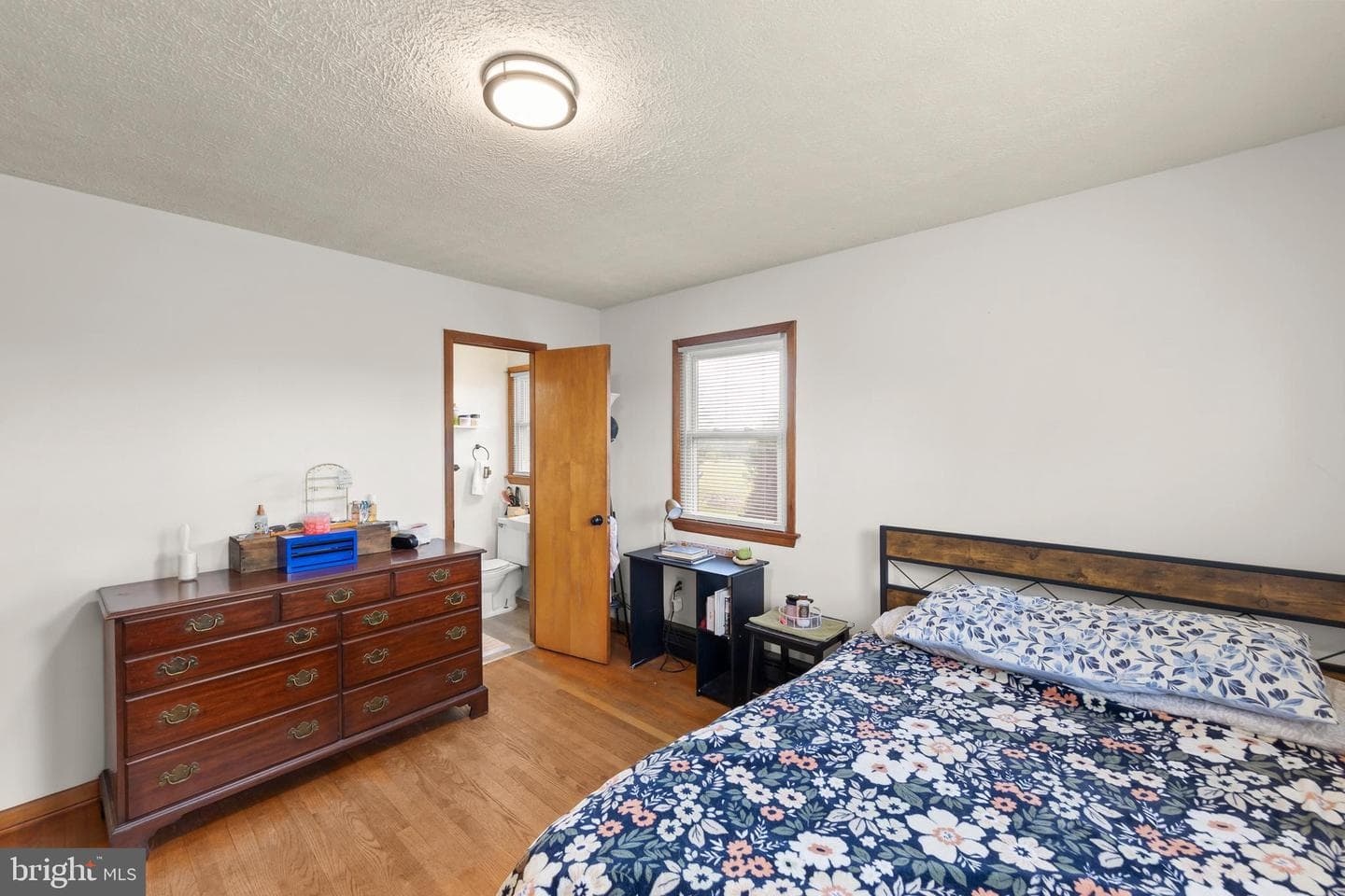 100 Virginia Drive photo 26