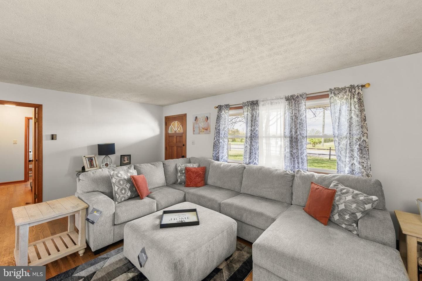 100 Virginia Drive photo 3
