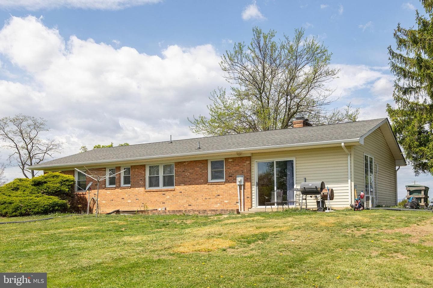 100 Virginia Drive photo 34