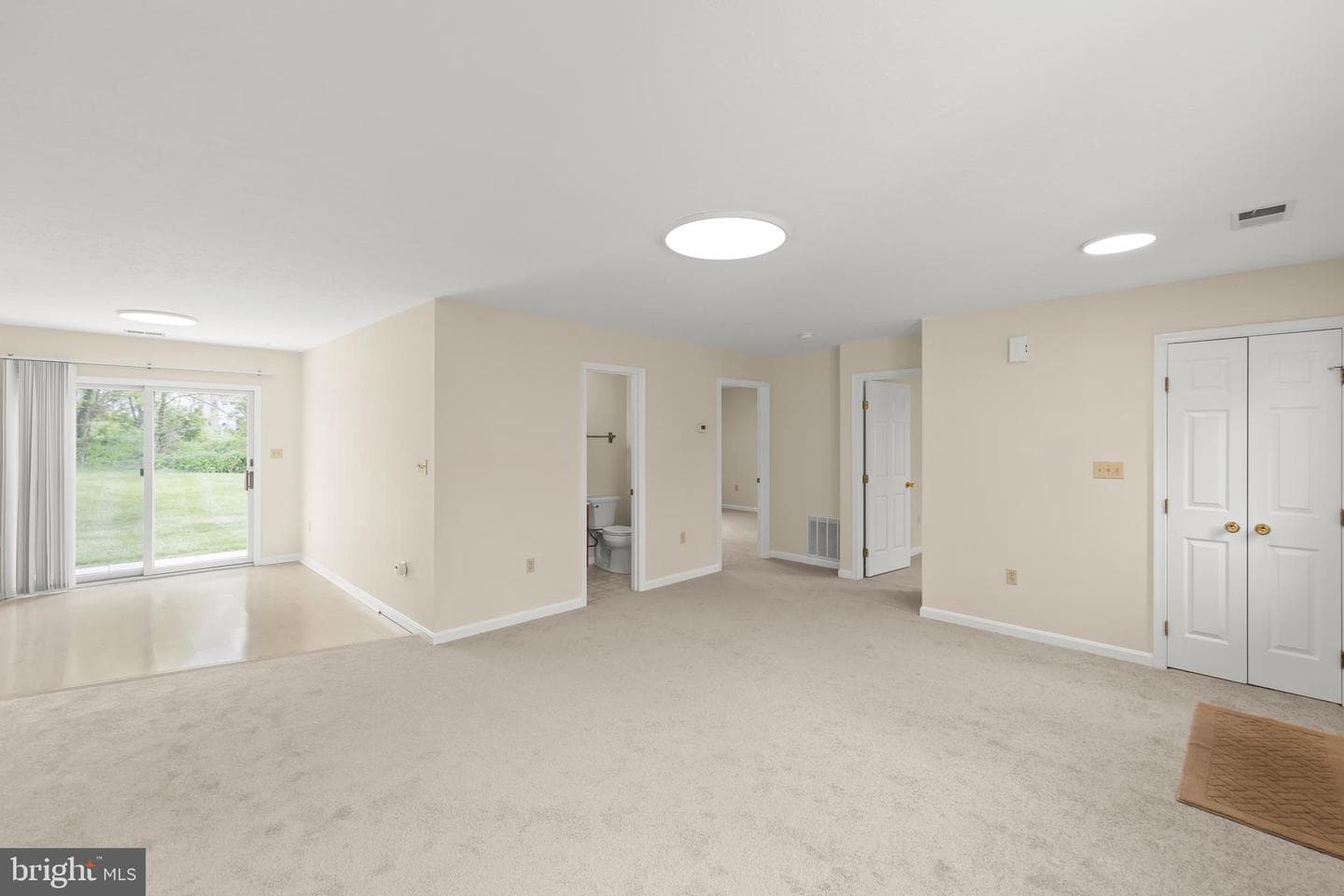 114 Pioneers Road photo 11