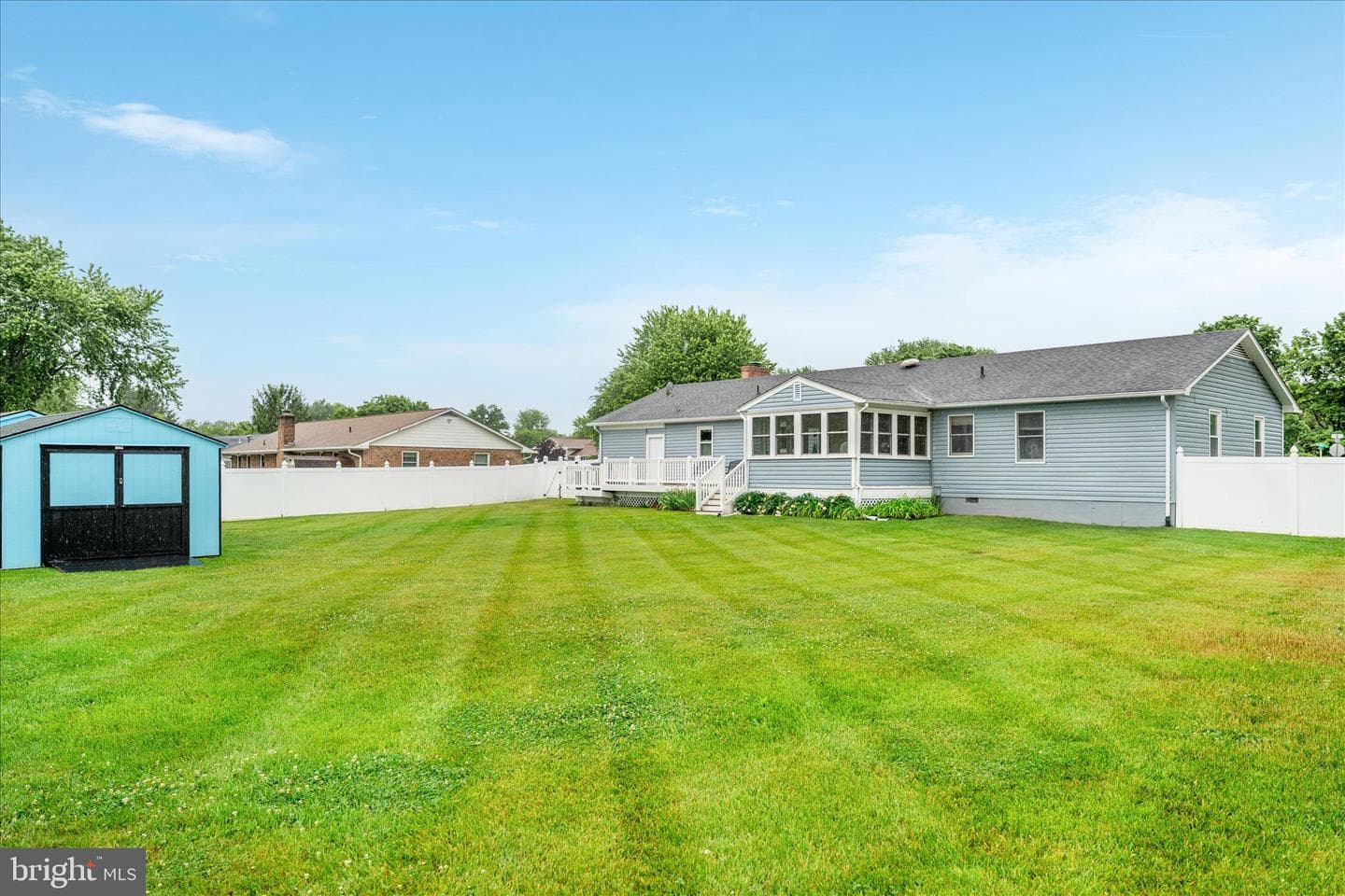 106 Essex Circle photo 23