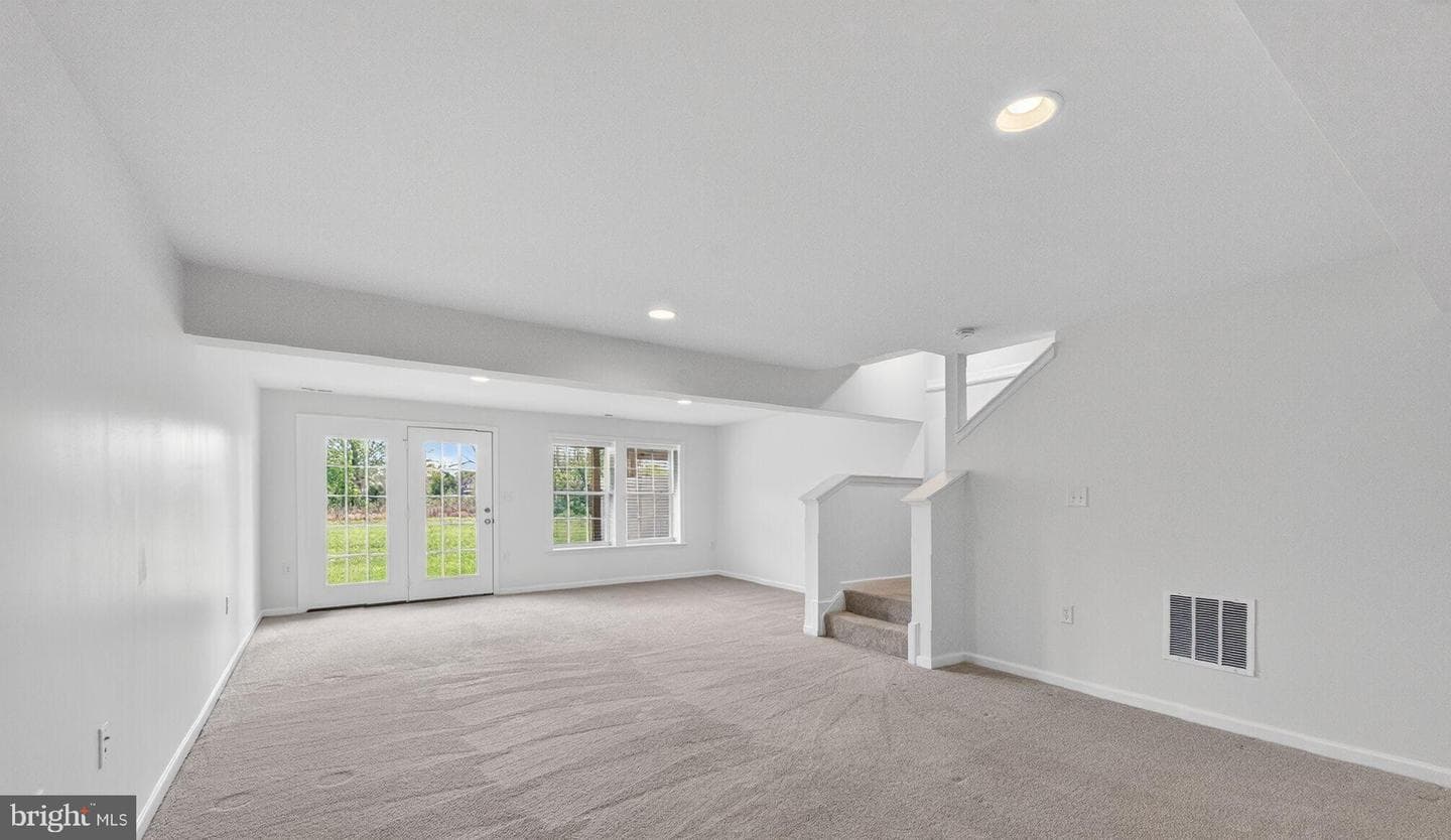 154 Copeley Circle photo 17