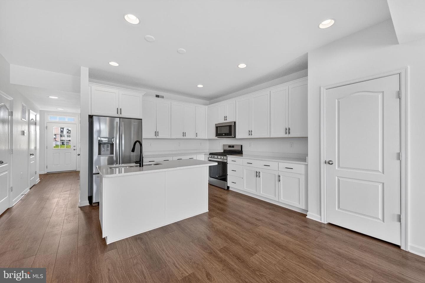 154 Copeley Circle photo 2
