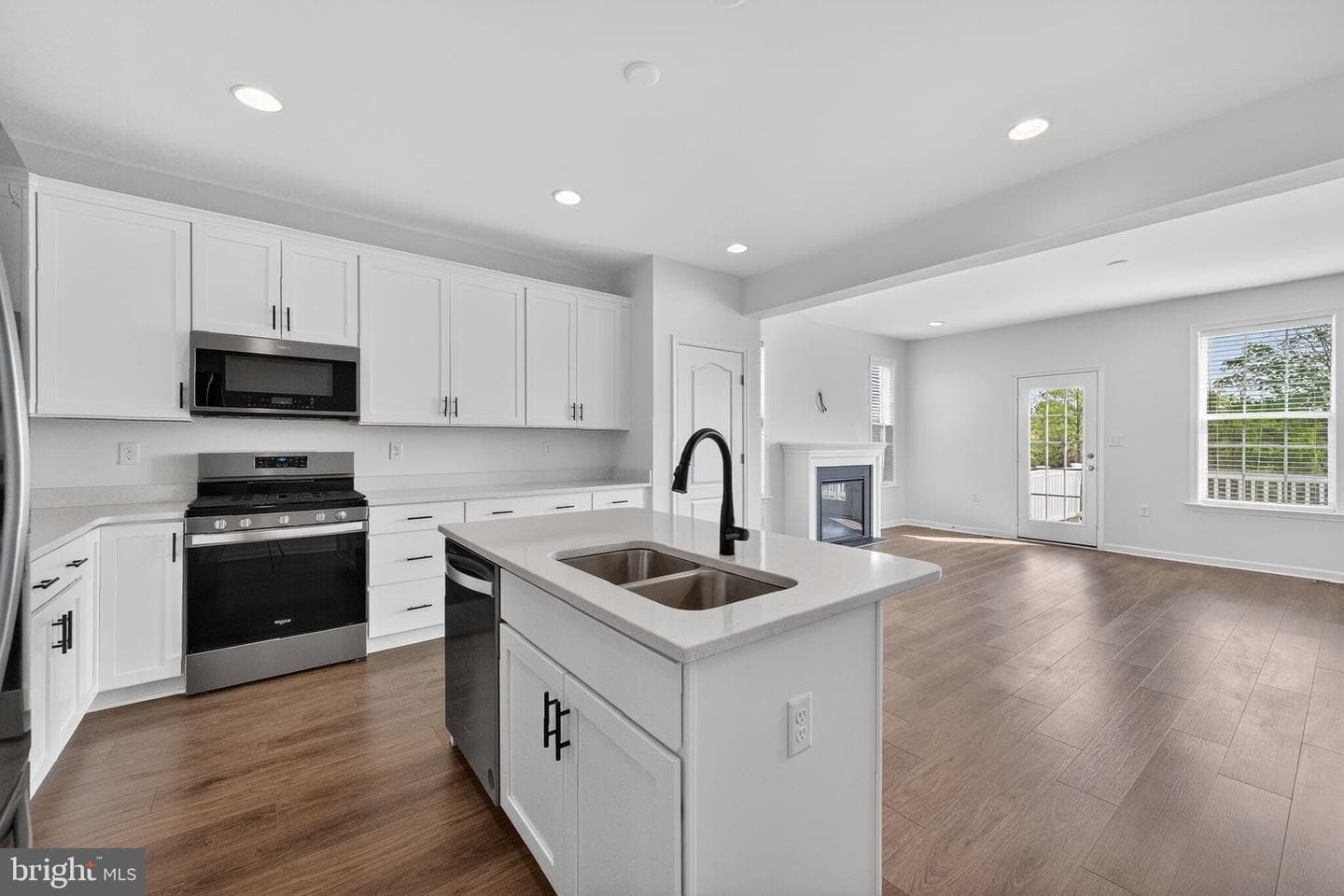 154 Copeley Circle photo 3